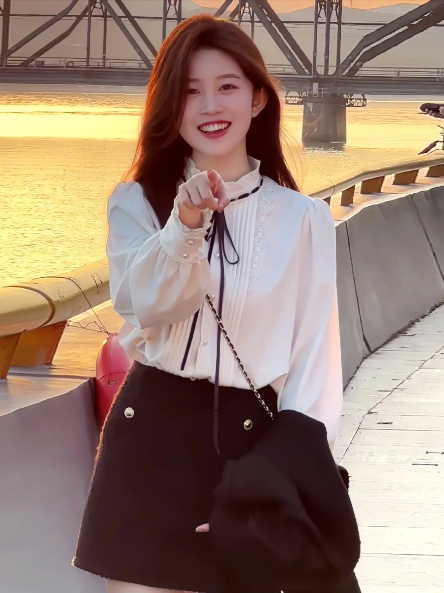 French sle Palace Sle Bow Lace-up White Shirts Women Early Autumn New Design Sense Western Fashion Beautiful Top