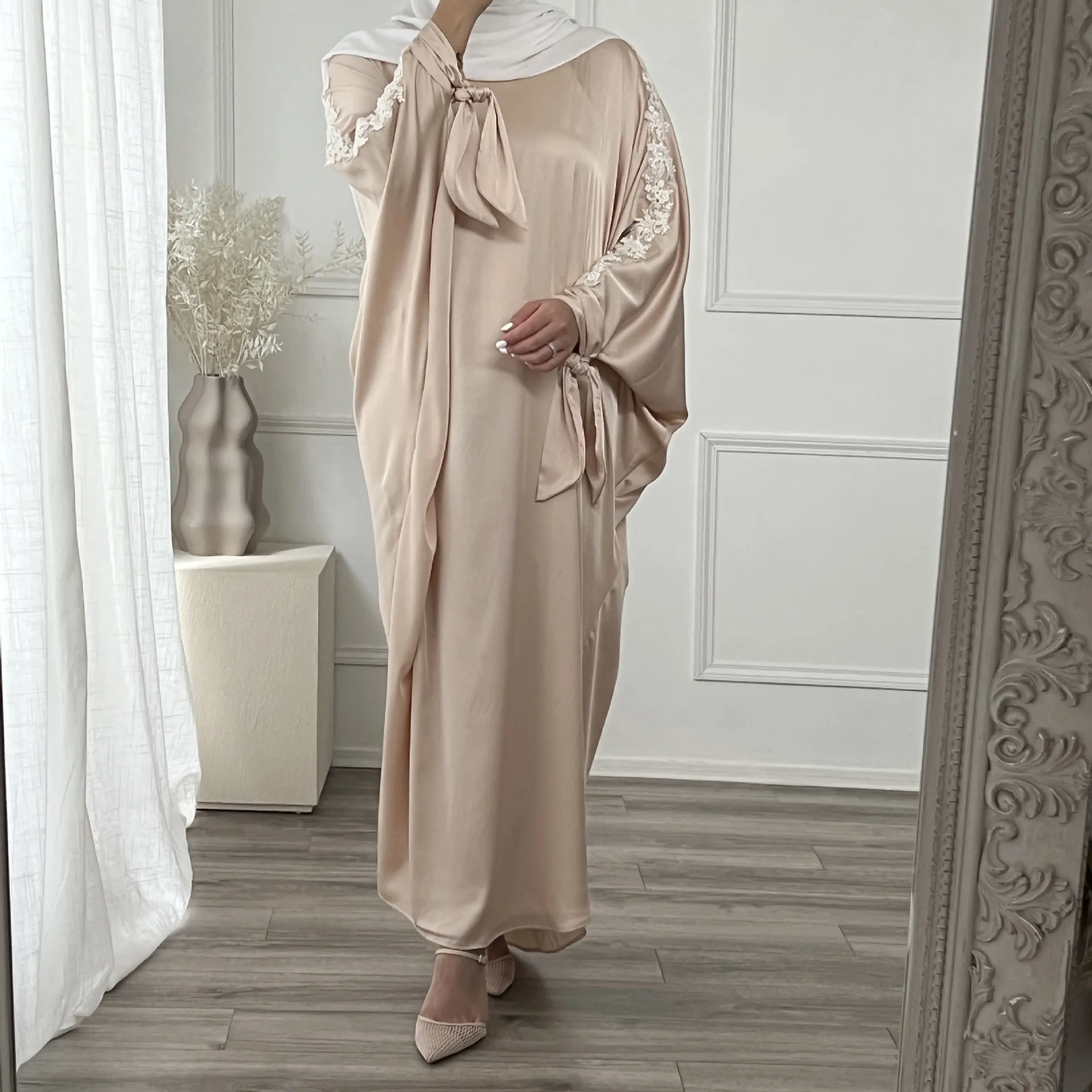 Ramadan Satin Abaya Dubai Turkey Muslim Fashion Prayer Dress Khimar Hijab Abayas for Women Moroccan Kaftan Islam Clothing Niqab