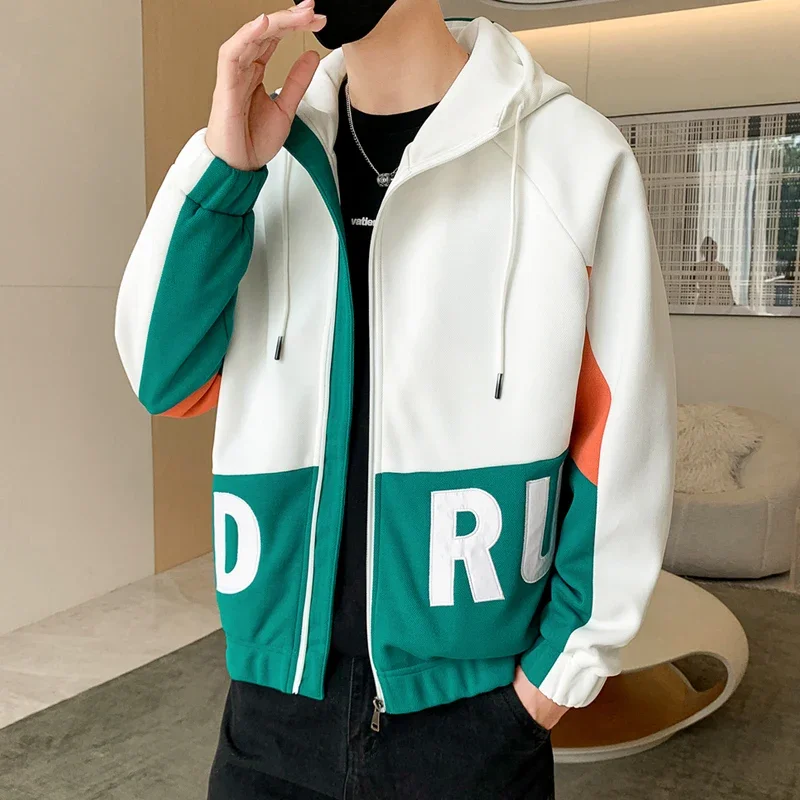 Рисунок 3 - Мужская куртка, модная брендовая