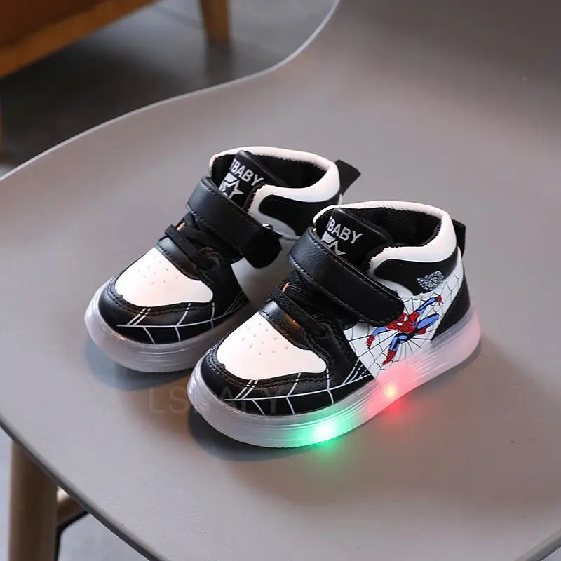 Детские кроссовки со светодиодной светильник кой мягкая подошва мультяшный