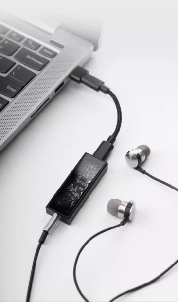 Портативный Hi-Fi усилитель для наушников Questyle/ M12i с функцией декодирования без