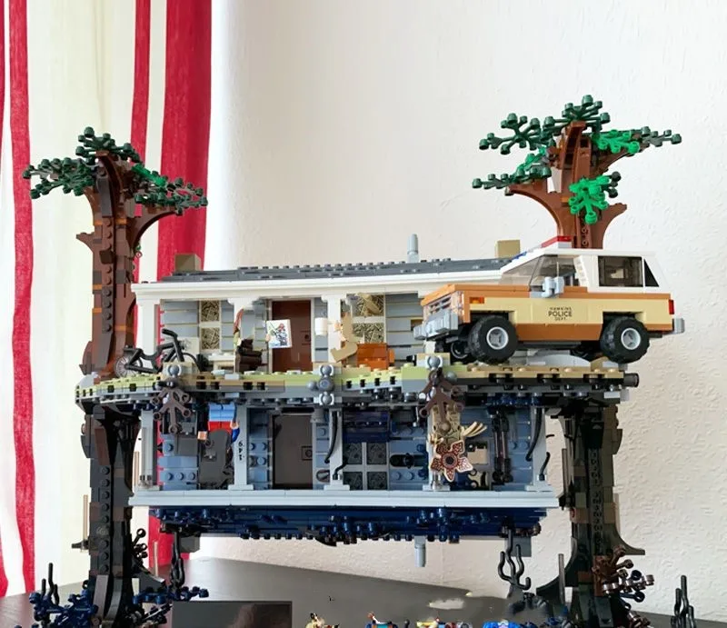 

New 2499pcs City Compatible 75810 Stranger Things The Upside Down Building Blocks Bricks Set Children Toys Gift Christmas Gift