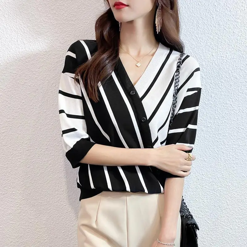 

Fashion V-Neck Half Sleeve Spliced Striped Asymmetrical Button Blouses Summer and Autumn Casual Tops Loose Commute Women's Shirt