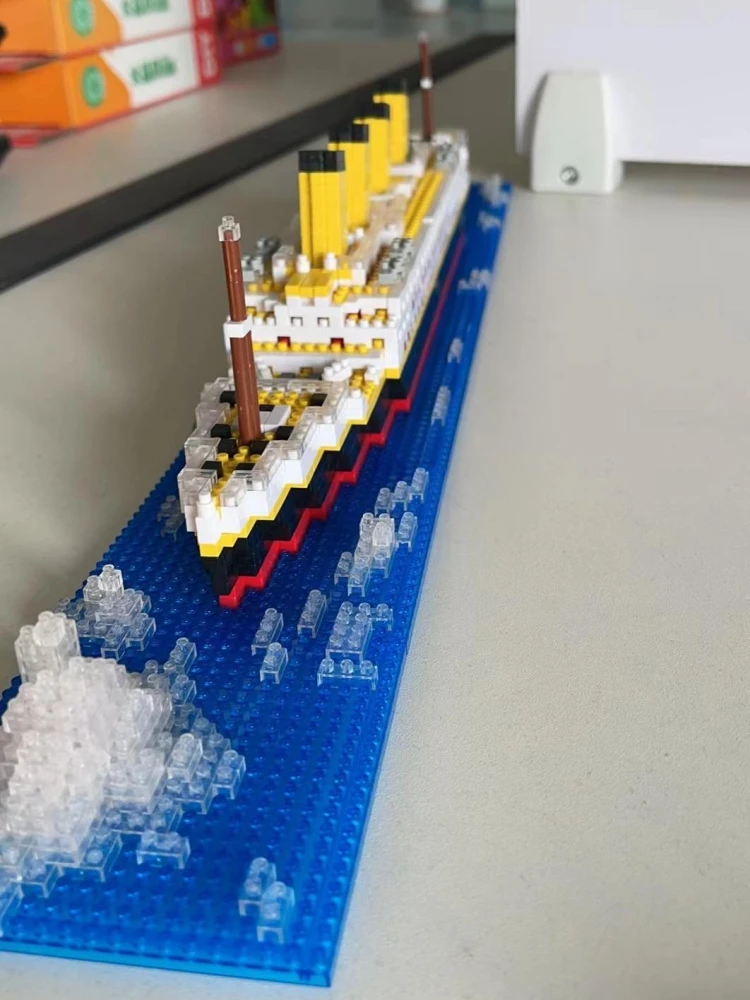 Penetración como eso Específico barco titanic juguete no lego – Compra barco titanic juguete no lego con  envío gratis en AliExpress version