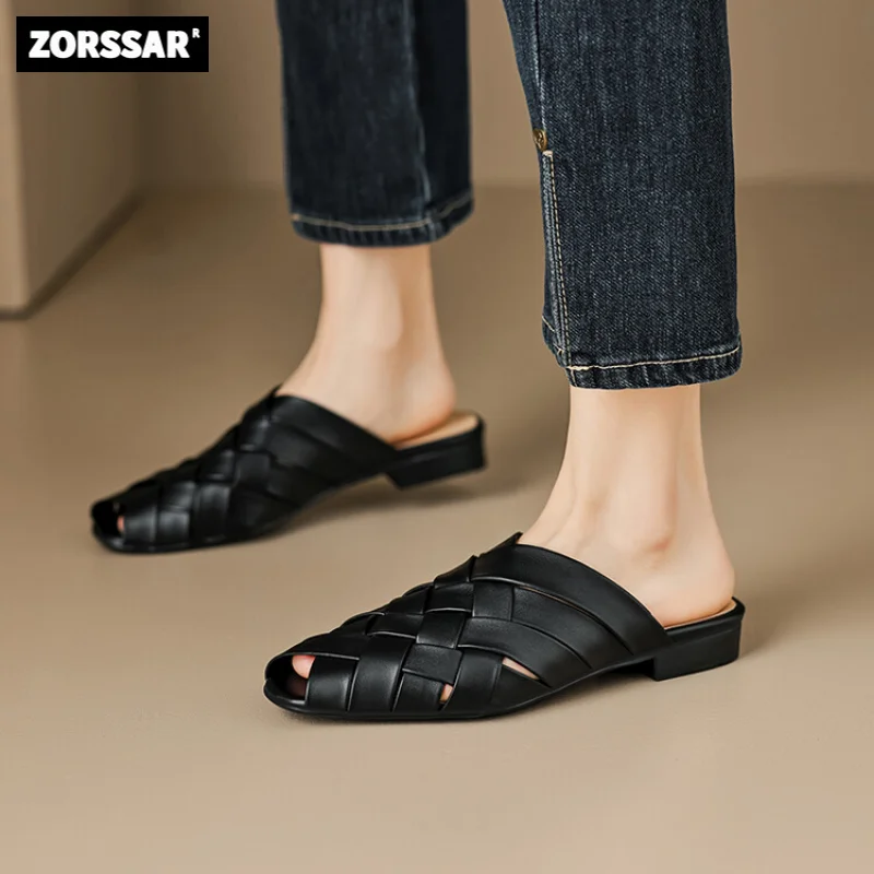 

2023 Brand Designer Women Slippers Slip On Mules Flat Heel Casual Shoes British Buckle Slides Wooden Block Heels Summer Footwear