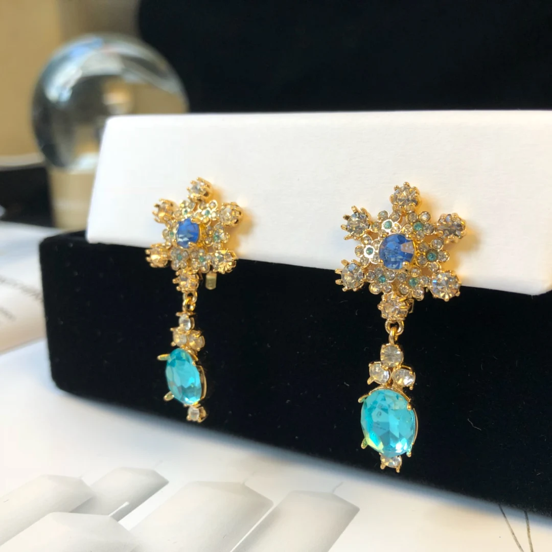 

Европейские и американские модные инкрустированные серьги