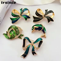 2022 new medieval court temperament bow dolphin dripping oil enamel brooch retro personality corsage