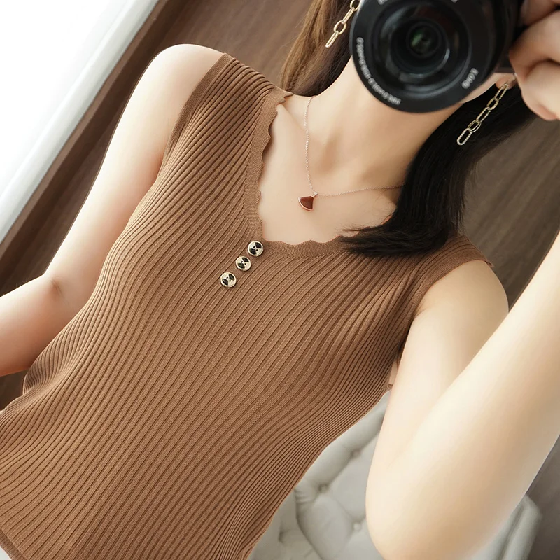 

Fashionable summer women's sleeveless knitted vest
