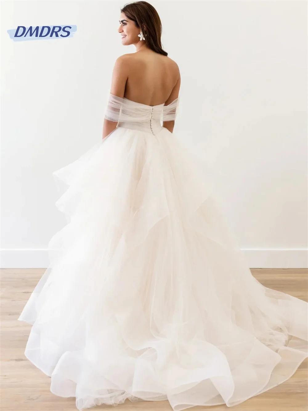 Рисунок 2 - Женское свадебное платье до пола