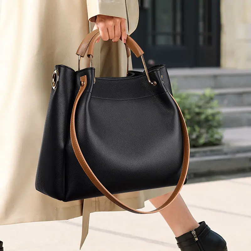

Versatile Fashion Women's Bag 2023 New Large Capacity Single Shoulder Messenger Bag Youth Portable Bag
