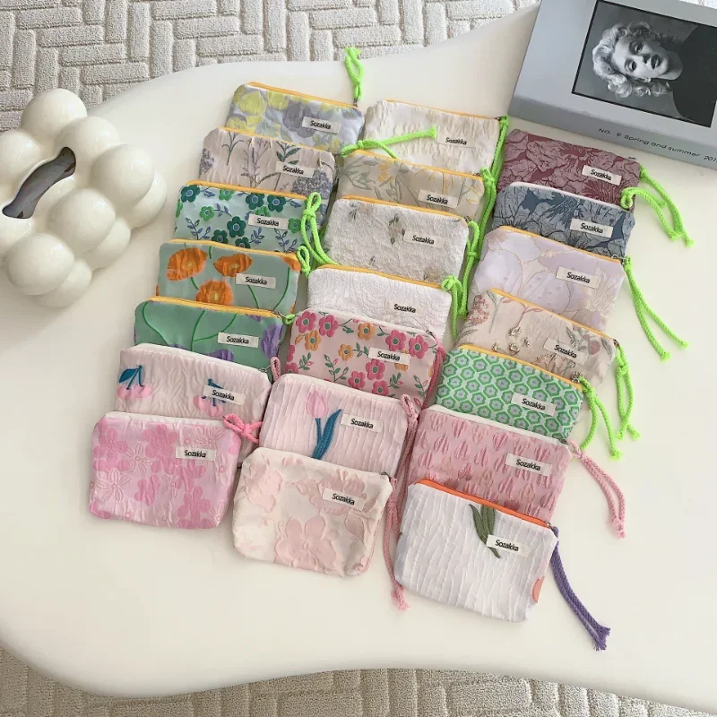 

Fashion Floral Printed Lipstick Bag Women Makeup Bag Portable Coin Purse Money Pocket Travel Cosmetic Toiletry Wash Storage Bag