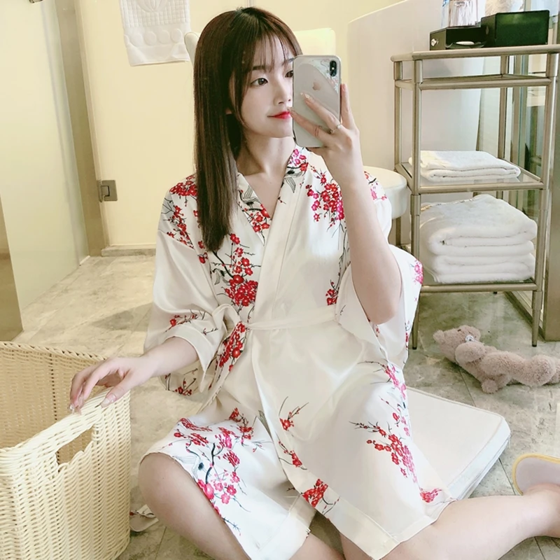 2021 Summer Ladies Silk Satin Thin Robe Comfort Fresh Floral Printed Sleepwear Sexy Nightgown Femme Negligee Satin Homewear