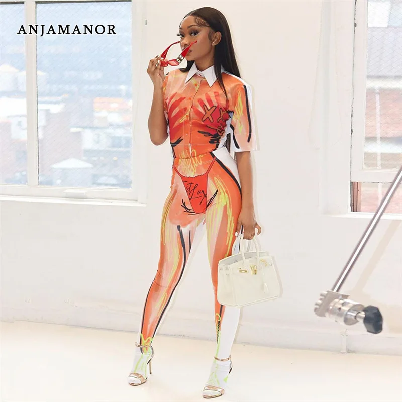 

Женский комплект из двух предметов с принтом, короткий топ и леггинсы