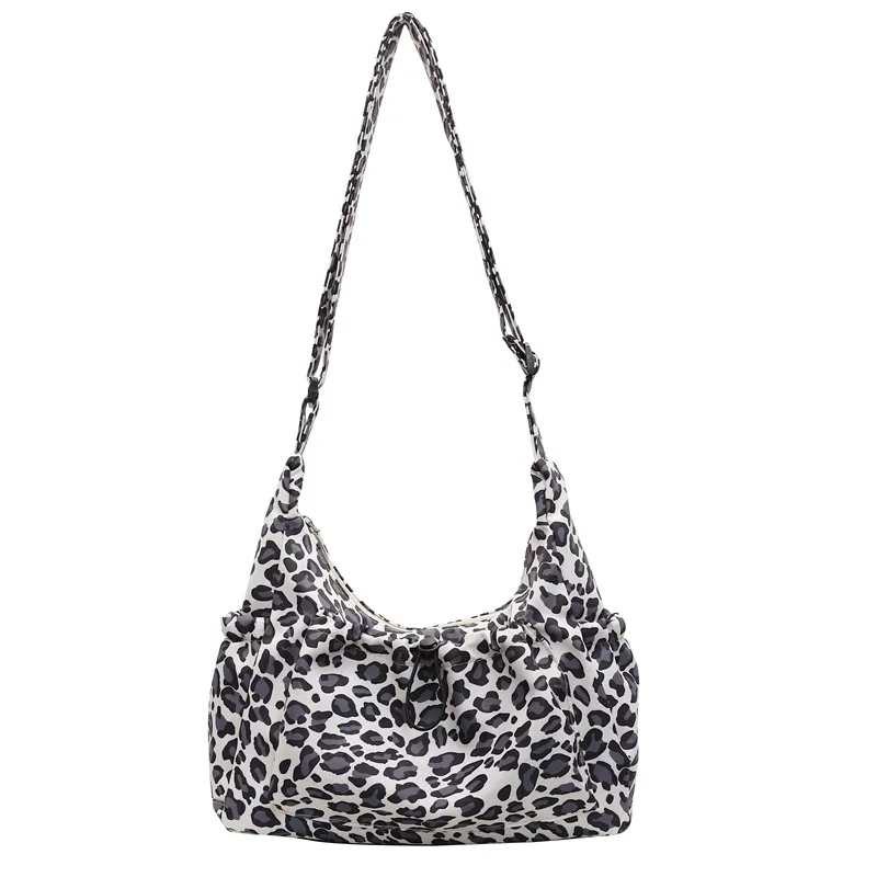 Женская сумка с леопардовым принтом для отдыха новинка 2024 через плечо на одно