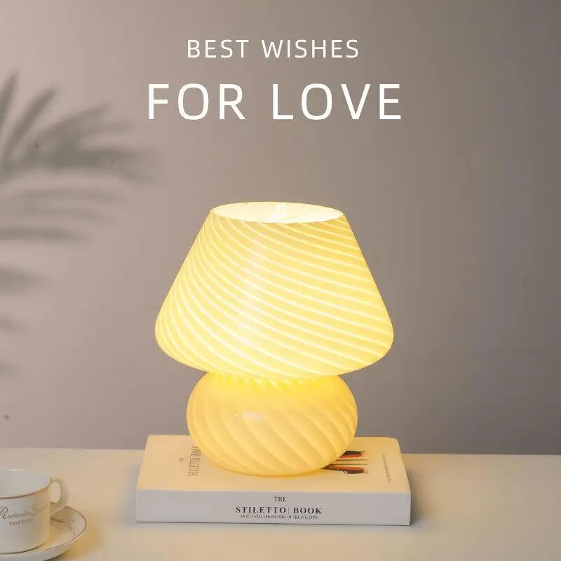 Ретро-классическая креативная настольная лампа в полоску со стеклянными