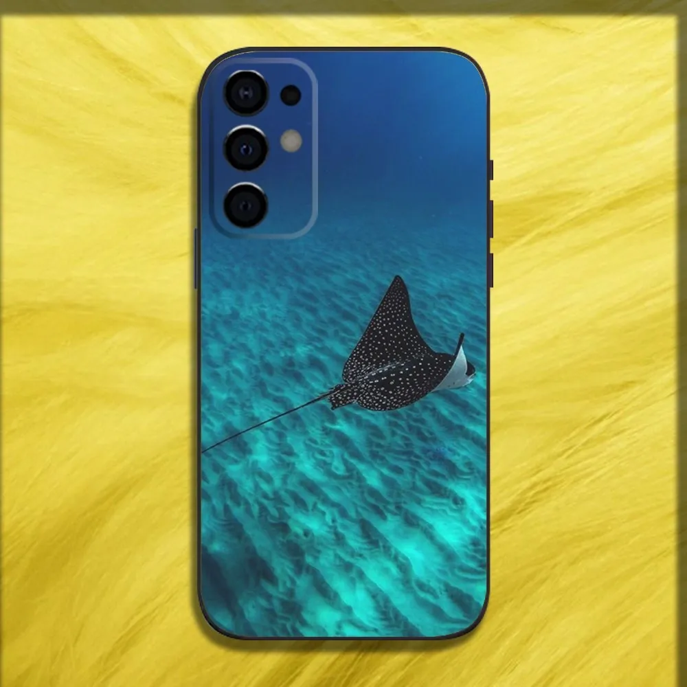 Ocean Sea Animal Manta Ray Phone Case For Samsung S24 S21 S22 S23 S30 Ultra S20 Plus Fe Lite Note 10 9 5G Black Soft Cover