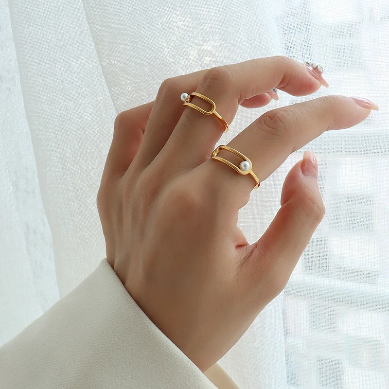 

Ring geometric shape imitation pearl titanium steel plated 18 karat gold non - fading ring