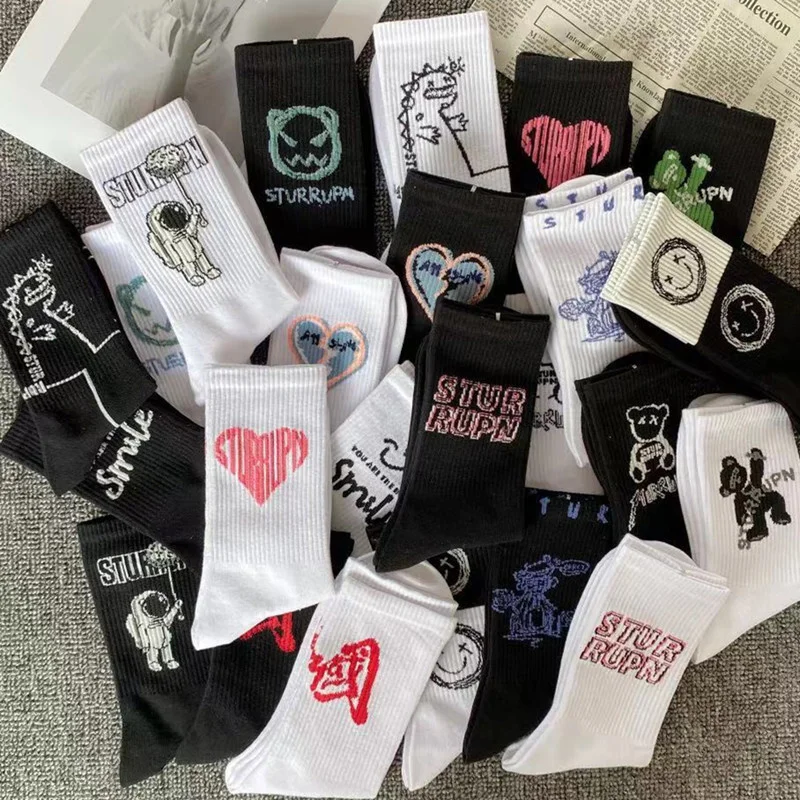

Korean Style Fashion Street Harajuku Unisex Socks Cartoon Dinosaur Love Astronaut Smiley Happy Socks Couple Socks Calcetines