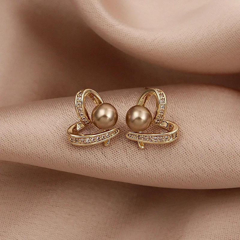 

2022 New Classic Small heart Champagne Pearl Gold Earrings Korean Fashion Jewelry Wedding For Womans Party Luxury Accessories