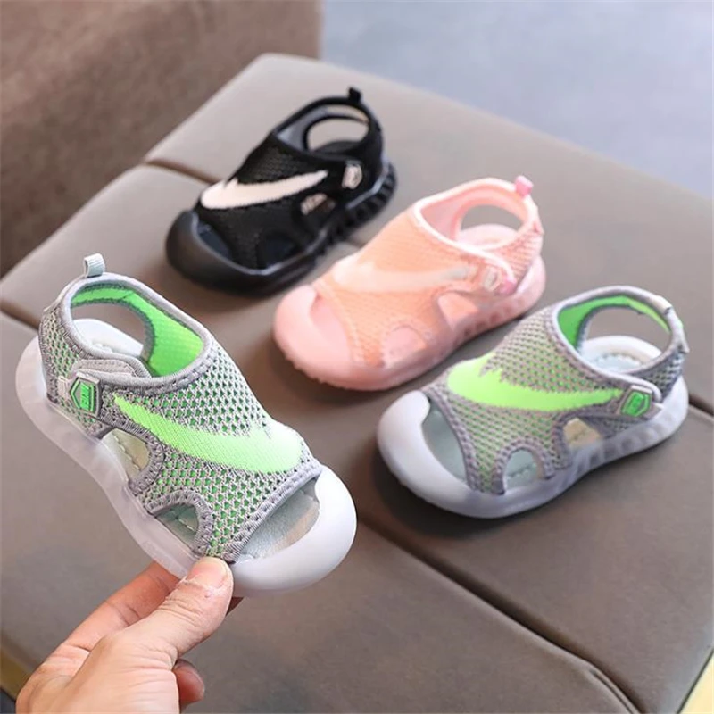 

New boy's sandals 2022 new Mesh children baby toddler summer Anti-Slip beach shoes soft bottom shoes