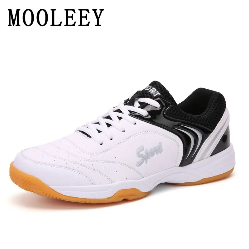 

New Unisex Light Sneakers Couple Wearable Anti-Skid Ventilation Badminton Tennis Shoes Soft Soled Sport Flat Shoes for Men Women