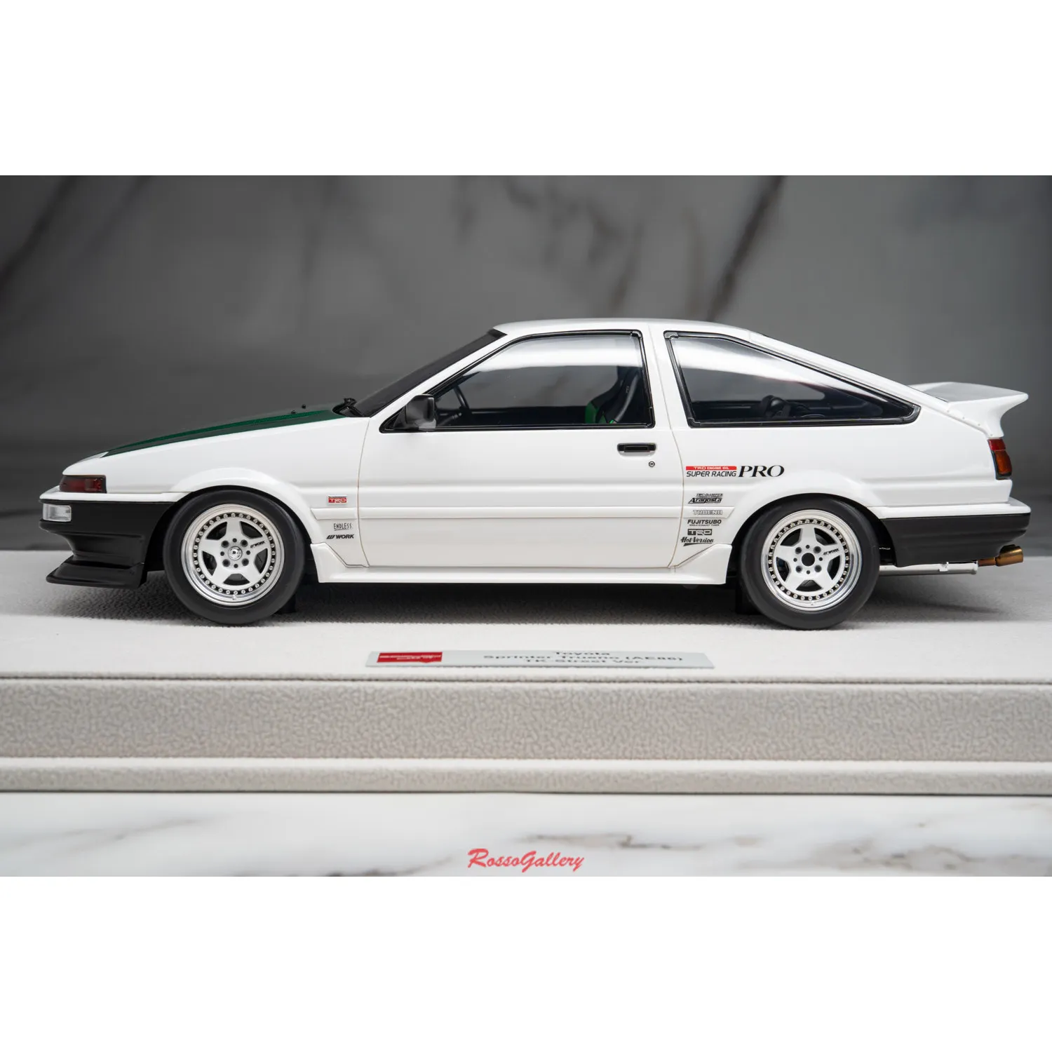 Фото Модель автомобиля AE86 Keiichi Tsuchiya JDM 1:18, лимитированная серия, из смолы и металла, статическая, для коллекционирования, подарок №3