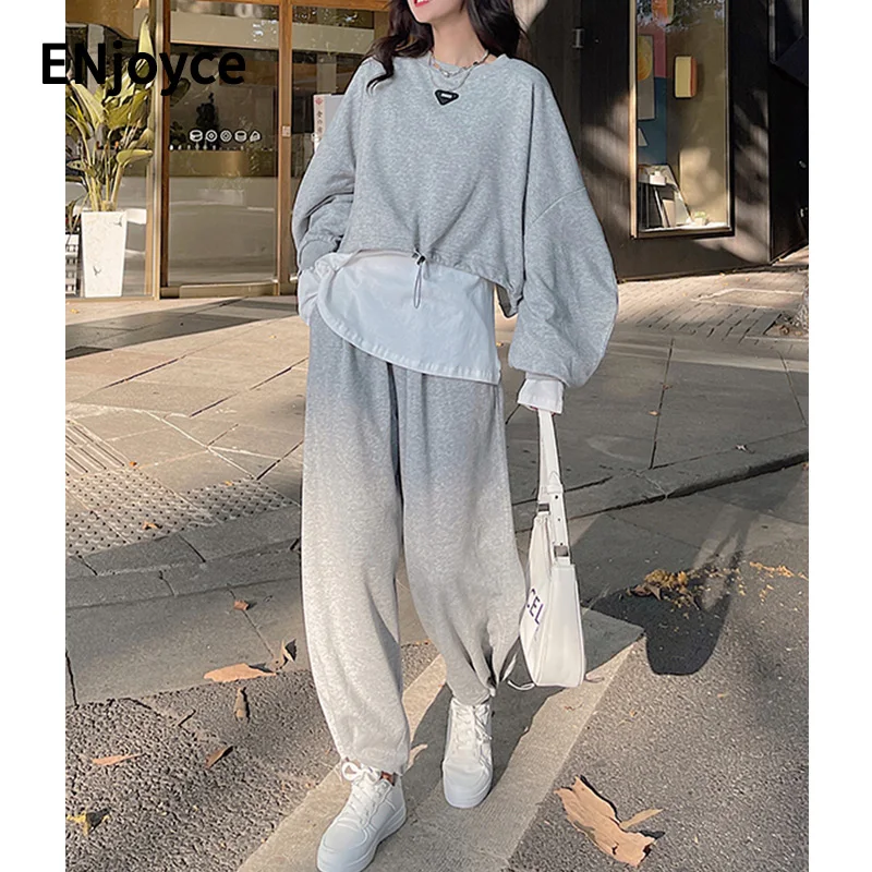 Sports Sweatsuit Set for Women Two Piece Outfits Oversized Sweatshirt Crop Tops and Sweatpants Jogger Tracksuits Loose Trouser