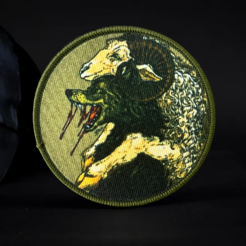 Тактическая нашивка Волк в овечьей одежде военная повязка на руку нашивки для