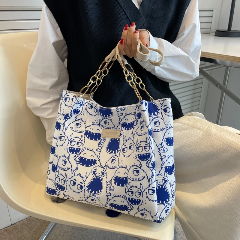 

Large Capacity Nylon Shopper Bag For Women Fashion Cartoon Graffiti Shoulder Bag Simple Ladies Portable Travel Handbag Tote Big