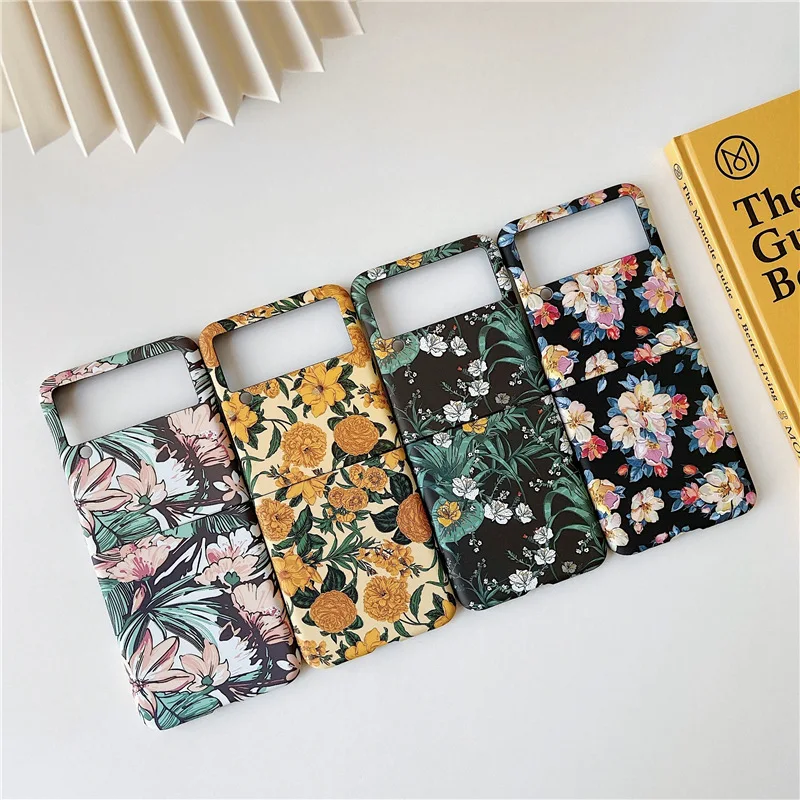 

Luminous Water Sticker Small Broken Flower Hard Shell Embossed For Samsung Z Flip3 Folding Screen Mobile Phone Case