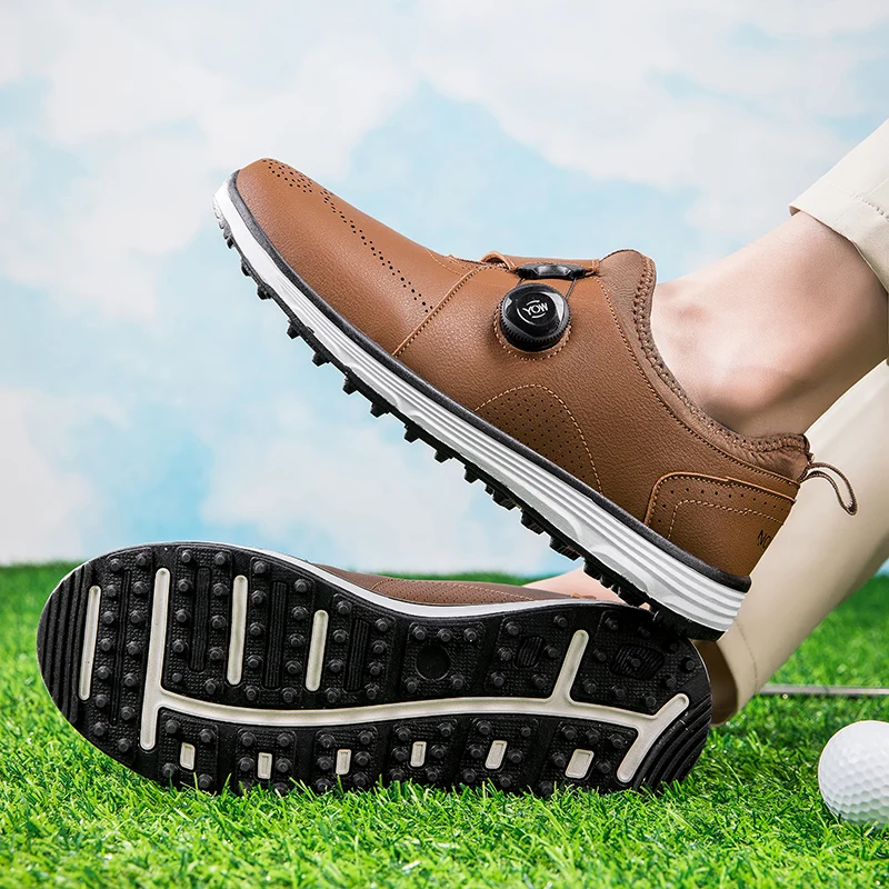 New Professional Men Golf Shoes Fashion Sports Casual Shoes Breathable Non-slip Leather Walking Shoes