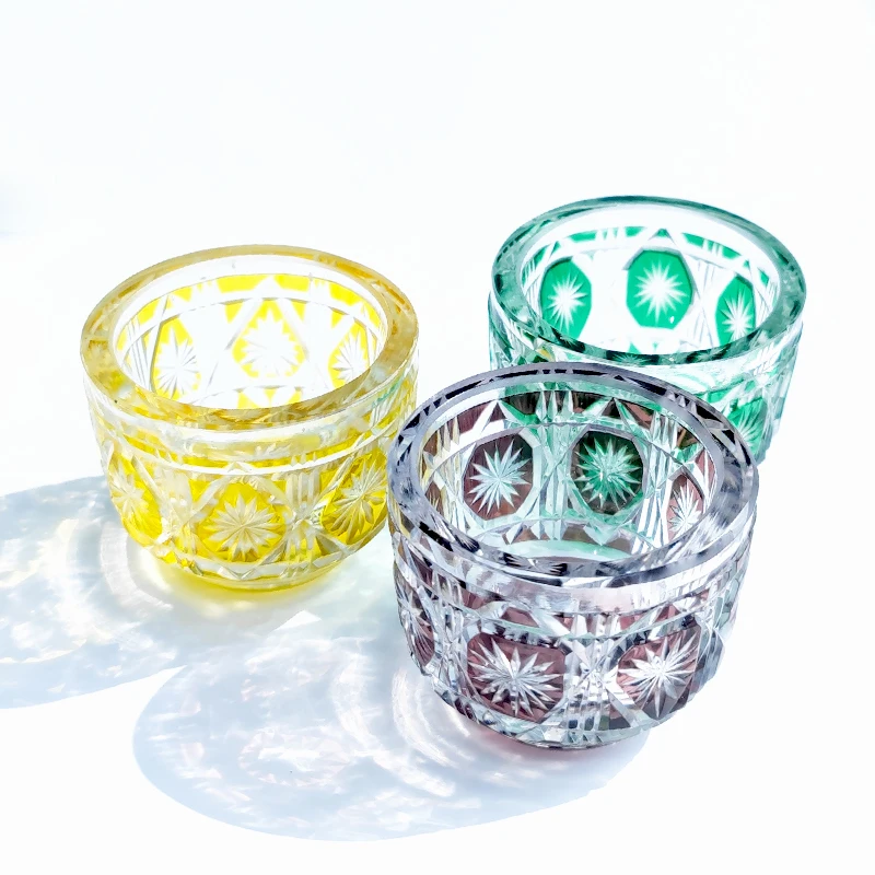 

Small Thick Wall Glasses Japanese Hand Cutting Shot Glass Cup Dipping Dish Wasabi Vinegar Soy Sauce 80ml Colored Crystal