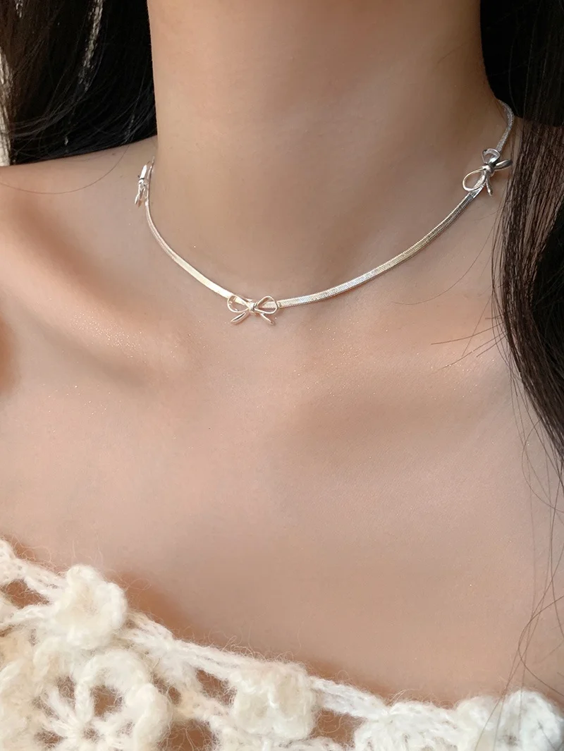 Серебряный бант цепочка со змеиными костями женская продвинутая новая для