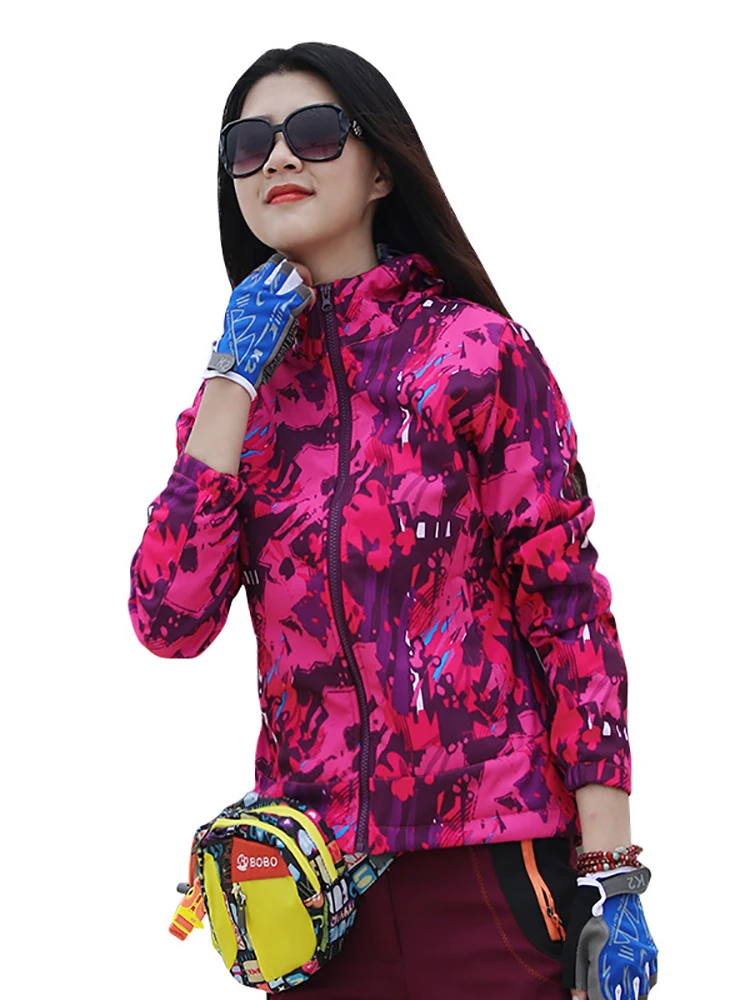 

Hiking Jacket Outdoor Soft Shell Women Tide Brand Windproof Warm Jacket Women Camouflage Breathable Fleece Jacket Sport Clothes