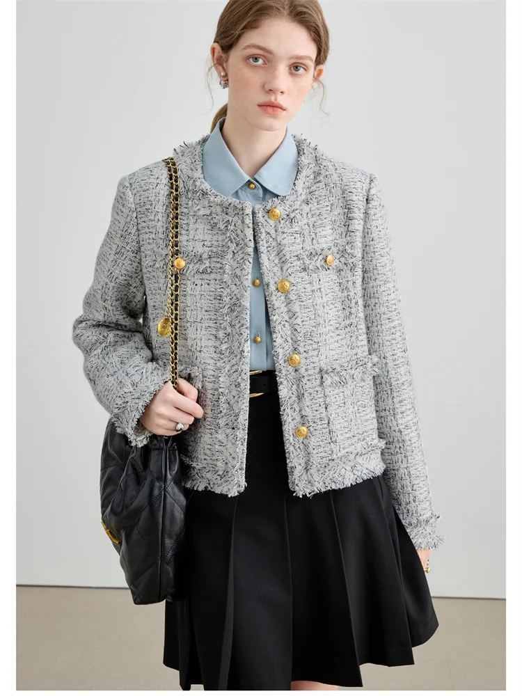 Рисунок 2 - Куртка женская шерстяная короткая с круглым вырезом