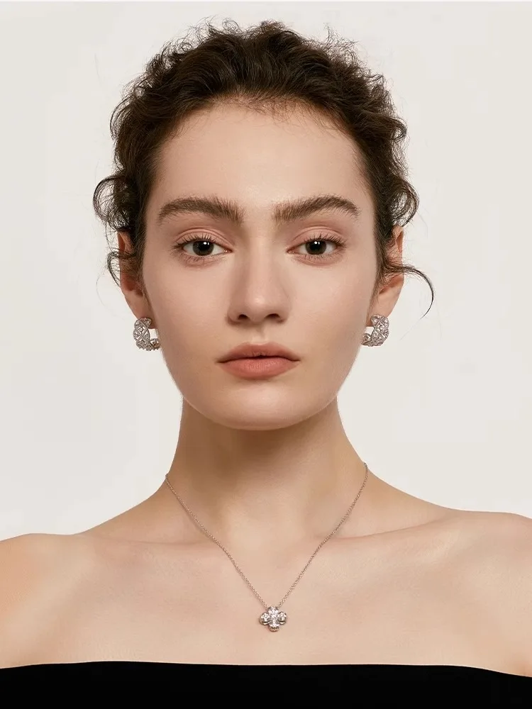 Квадратный пистолет рекомендуемые серьги Monet Garden женские со звездой такие же Sle