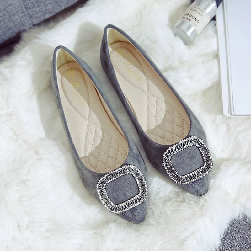 Luxury Womens Shoes Flats Boat Shoes Fashion Loafers Flock Pointed Shallow Crystal Shoes Woman Plus Size 34-43 High Quality