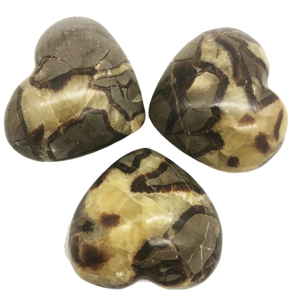 Натуральный септарий хрусталь в форме сердца Резной декор большая любовь кварц