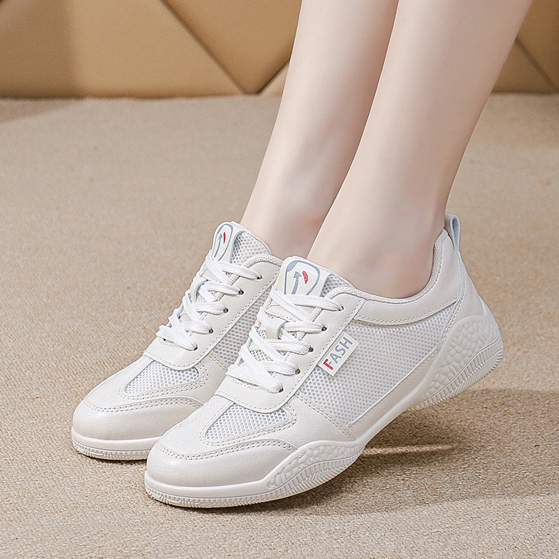 

Новинка Весна 2023, маленькие белые туфли, Женская дышащая обувь для отца, легкие спортивные женские туфли для бега и отдыха, женская обувь