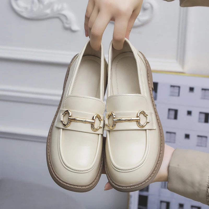 

Luxury Brand Woman Loafers Women's Spring Autumn Leather Embossed Thick Sole Round Toe Retro British Style Slip-On Women's Shoes