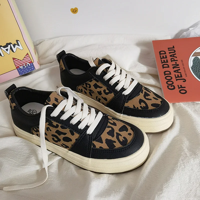 

Women Leopard Sneakers Casual Shoes Girl's Flat Bottomed 2022 Spring New Popular Students' Basic Korean Round Head Canvas Shoes