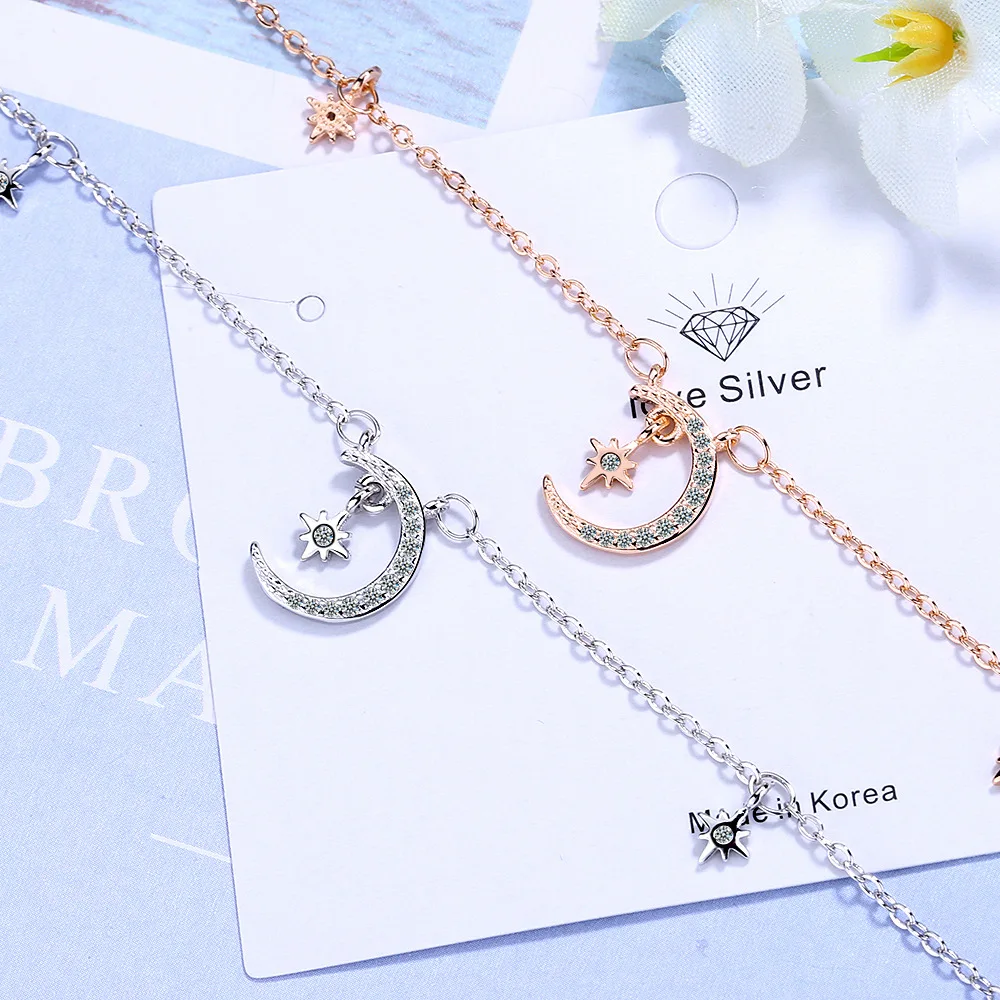 

Женский браслет со звездами и кисточками