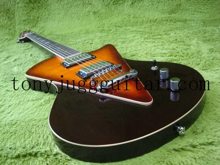 Пользовательская электронная гитара Ernie Ball Music Man Armada разделенная Sunburst 2014