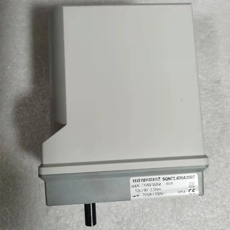 

SIEMENSservo motorSQN30.111A2700 3500 SQN72.2B4A SQN31.762A2700