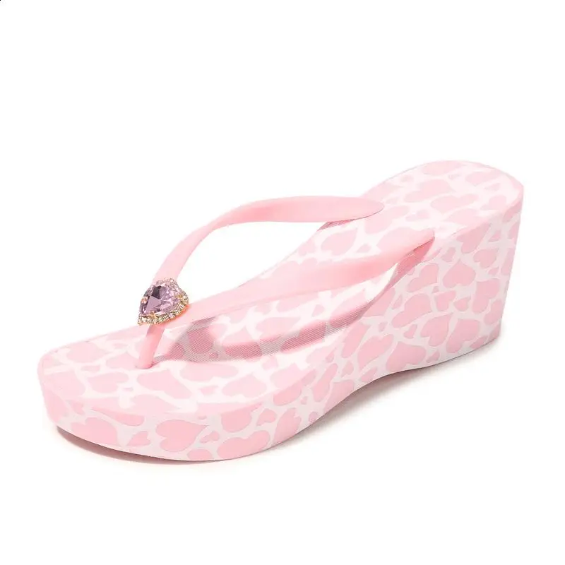 Женские туфли на высоком каблуке летние шлепанцы танкетке блестящие танкетки