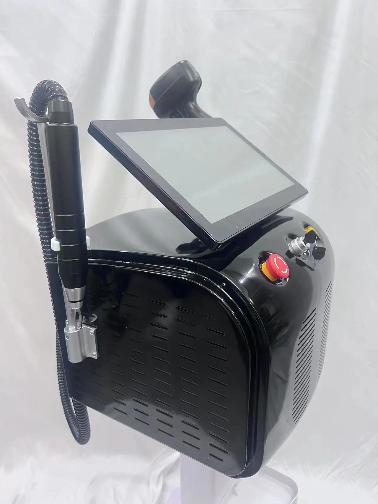 2025 2в1 3000 Вт Диод 755 808 1064 нм 3 длины волны Лазер ND:YAG Pico Q Switch Машина Безболезненная