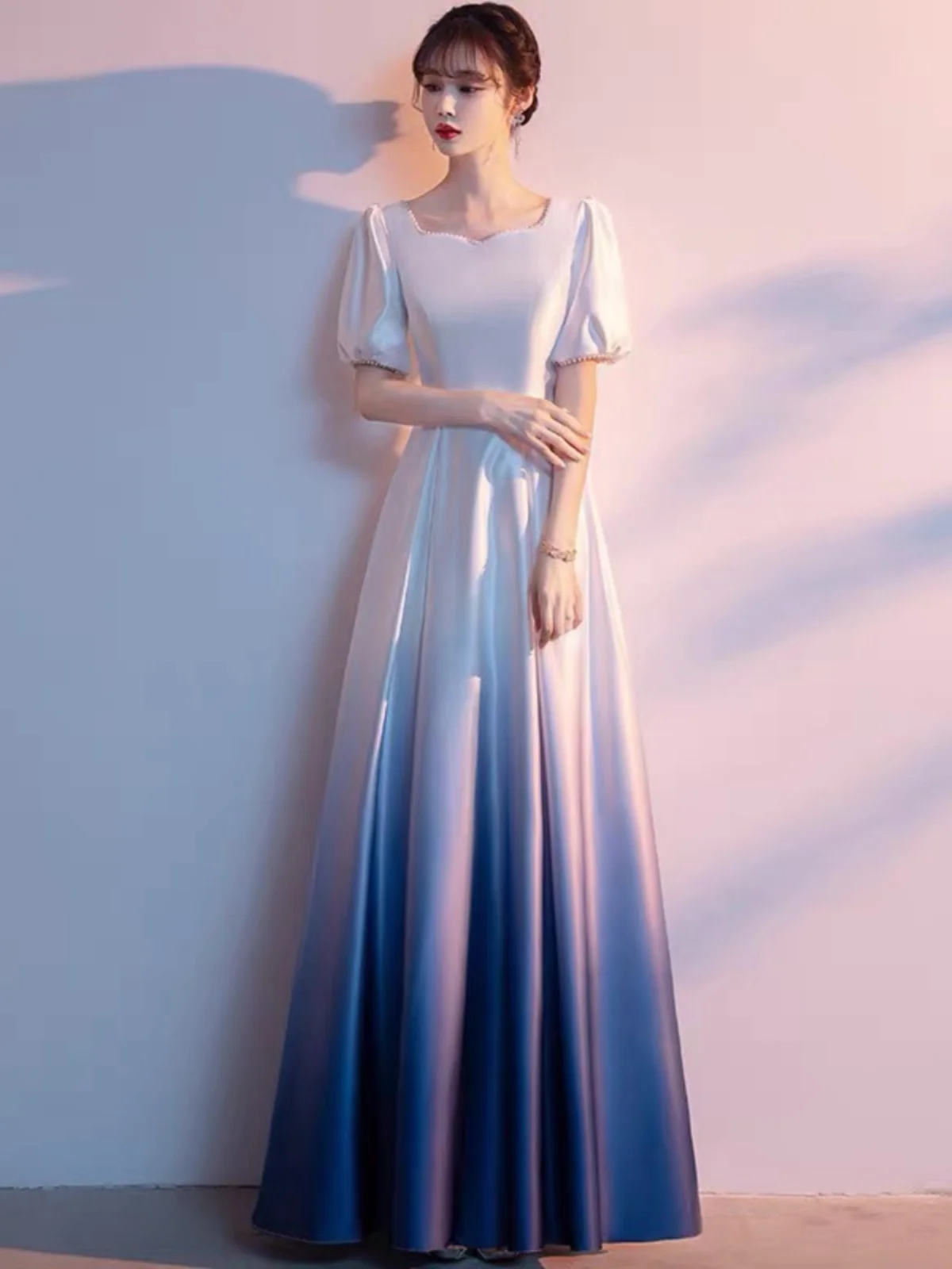  Богиня синий и белый градиент цвета показ подиума хора свадебное платье