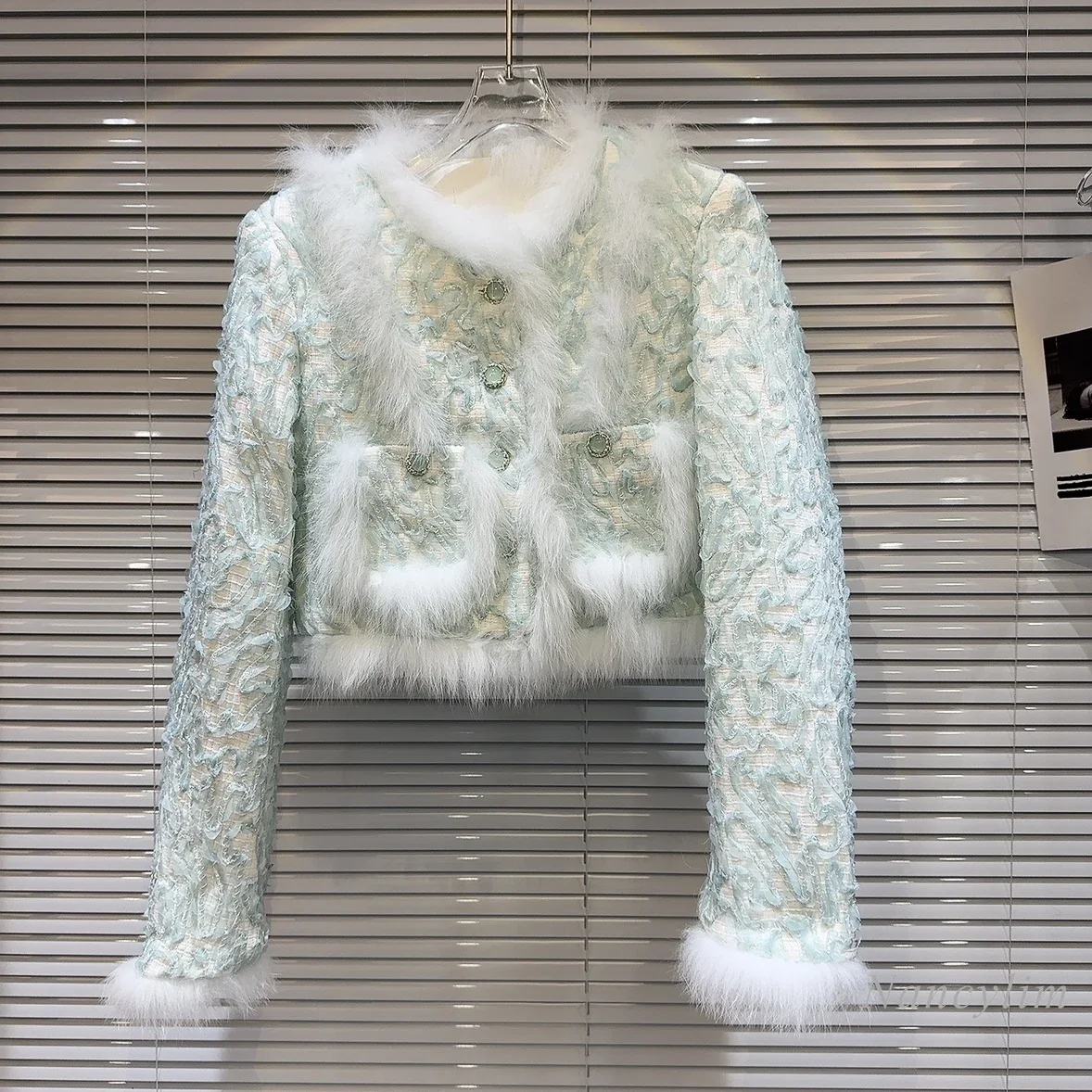 

2023 Winter Lady Chic Coat High Quality Fox Frayed Tweed Elegant Quilted Coats Short Coat for Women Daily Office Outwears