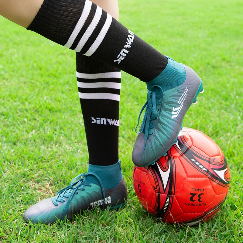 High Quality Men Unisex Soccer Shoes Society High Elasticity Football Boots Men Soccer Cleats Boot Kids Futsal Training Sneakers