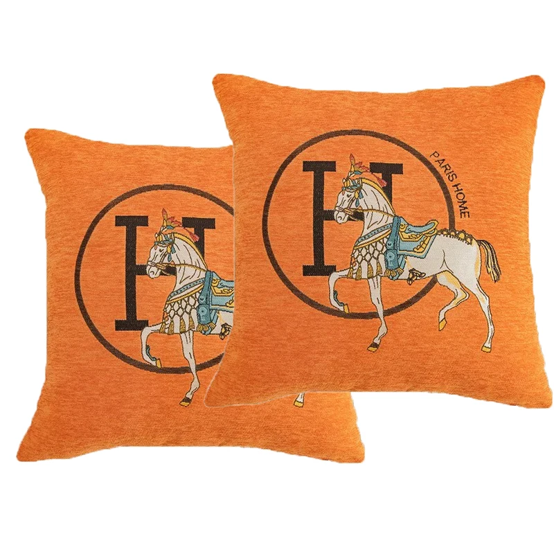 

Наволочки с вышивкой лошади 2 шт.